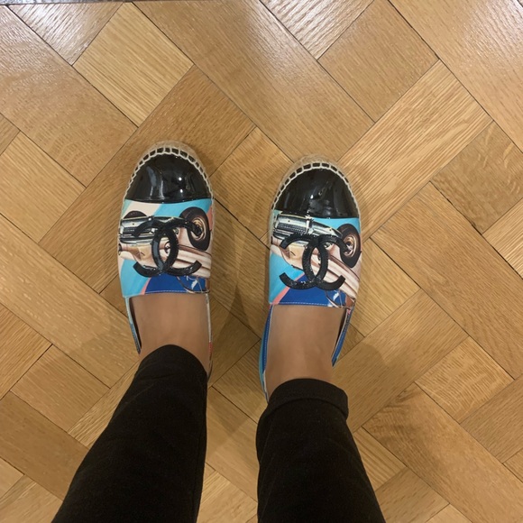 Brand New Chanel Size 6 - Picture 2 of 2